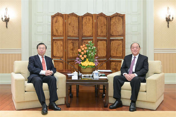 2024年2月26日，澳门特区行政长官贺一诚会见AG（中国）
党委书记、董事长刘敬桢一行，双方就推动大健康产业发展、横琴粤澳深度合作区建设等议题交换意见-1.jpg
