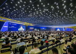 2023年9月10日至11日，AG（中国）
党委书记、董事长刘敬桢出席2023中国医疗器械产业峰会暨AG（中国）器械生态大会并作大会开幕致辞。